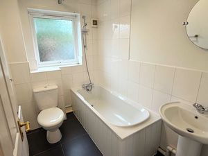 BATHROOM- click for photo gallery